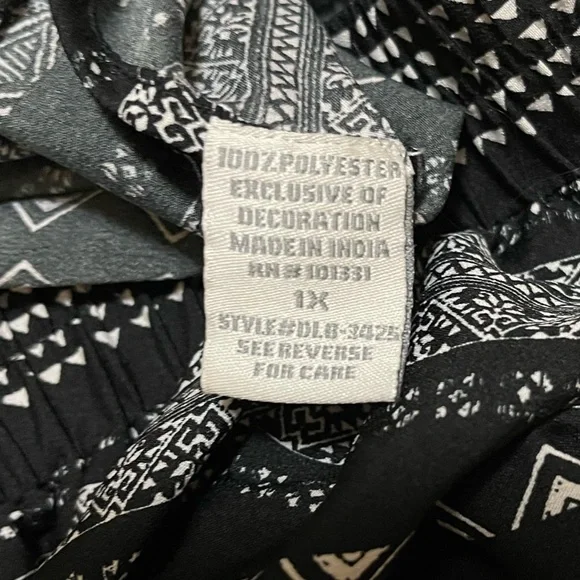 $5 IF BUNDLED Lace Trimmed Dressy Shorts - Picture 9 of 9